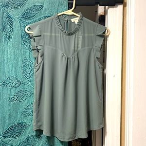 💚✨NWT SHEER SAGE GREEN BLOUSE✨💚